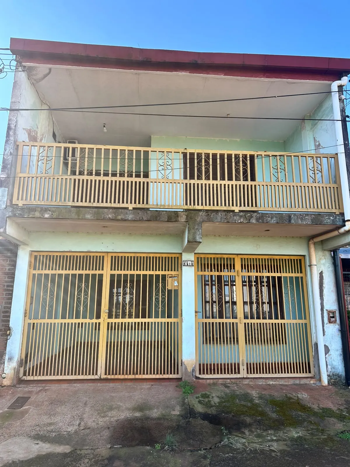 Vendo Casa de 4 Dormitorios, 2 Baños, Garage. Posadas